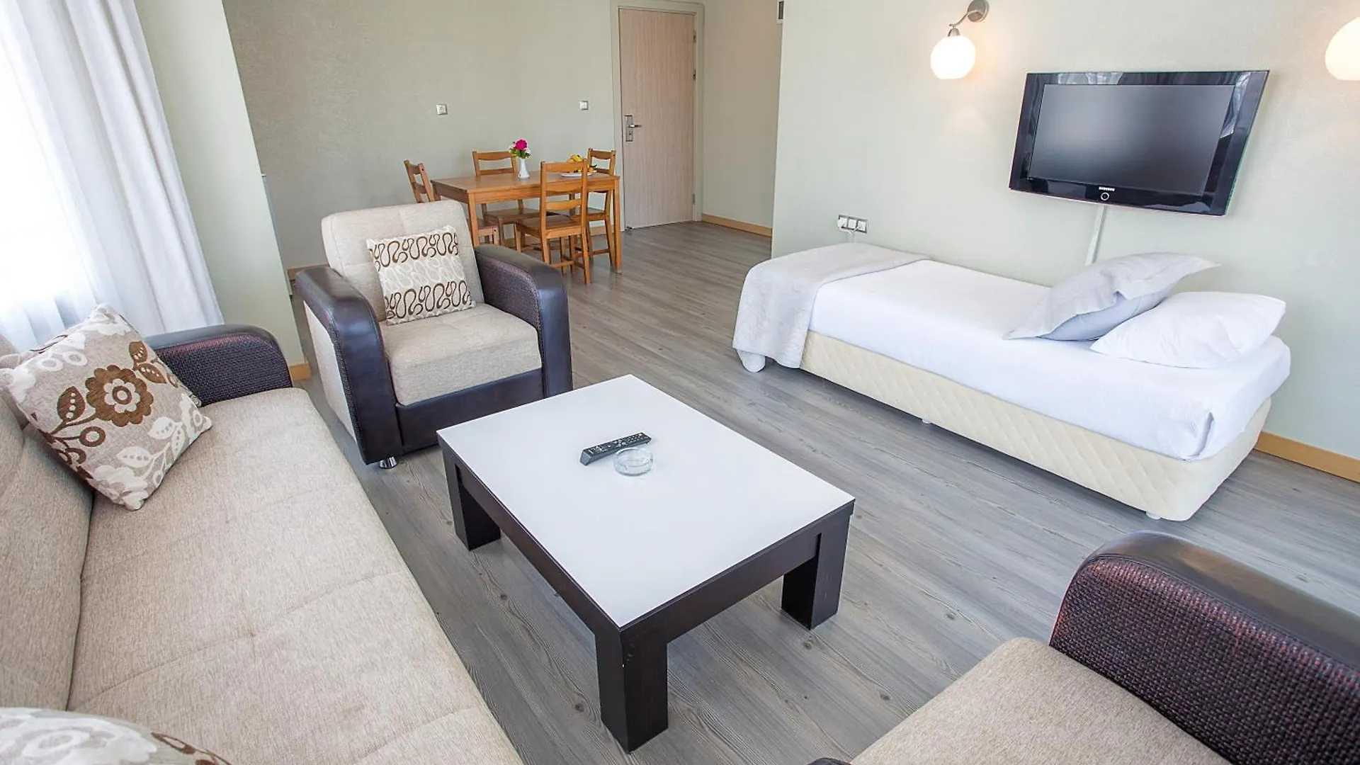 Cilek Marina Otel Cesme Turkey