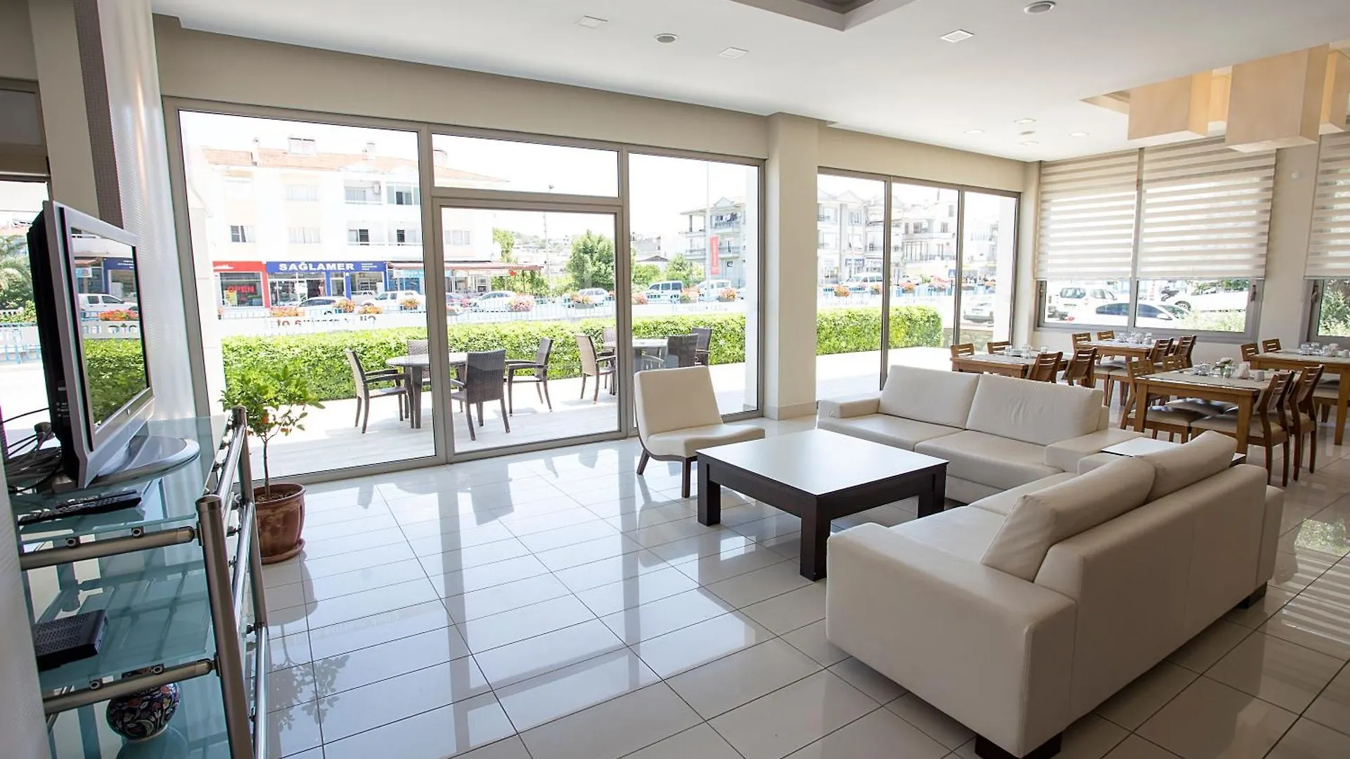 Cilek Marina Otel Cesme Turkey